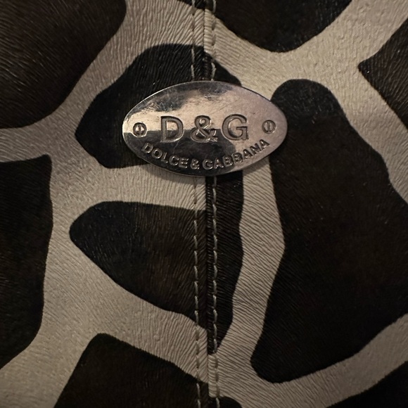 EUC Dolce and Gabbana purse - Picture 4 of 4